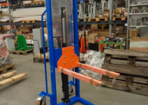 07_handy_plus_mini_sollevatore_lifter_italia